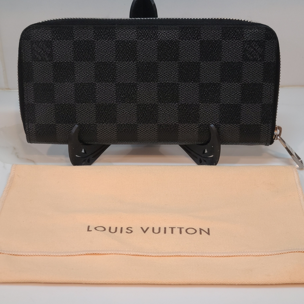 Louis Vuitton NWOT Damier Graphite Checkered Wallet Zip Around - Picture 3 of 15